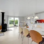 펜션 Siv - From The Sea By Interhome Bjerregård